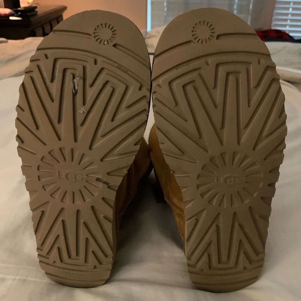 UGG Customizable Bailey Bow - Picture 4 of 7